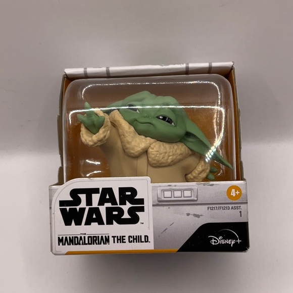 Star Wars The Bounty Collection Series 1 #1 The Child Grogu Baby Yoda - Picture 1 of 3